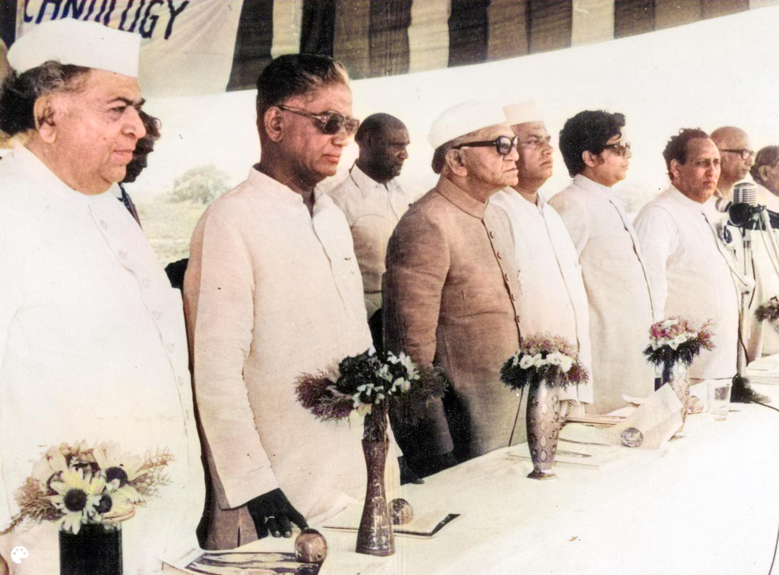KNICE LAL DIGGI